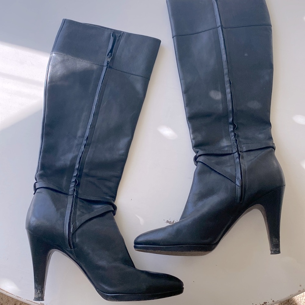 Banana Republic black boots size 8